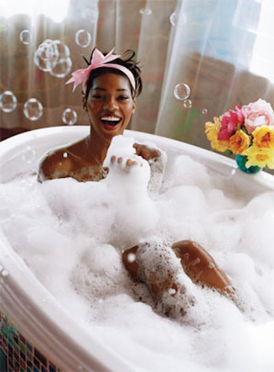 These 6 Gentle, Mood-Boosting Bubble Baths Won't Mess With Your Vagina's pH